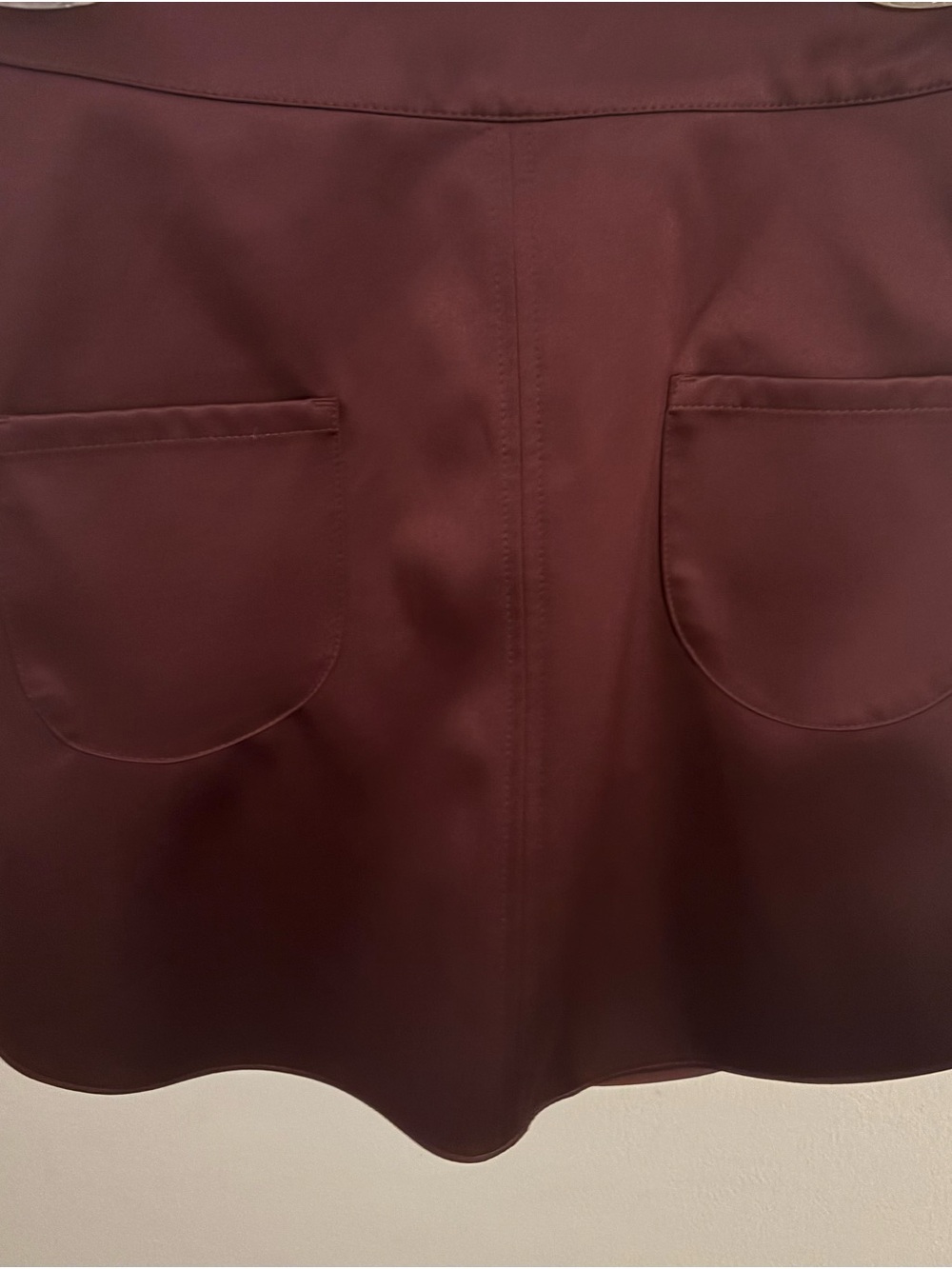🎉H&M Burgundy Satin High-Waist Mini Skirt Size 2 new*